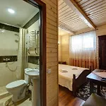 Palaga Inn *